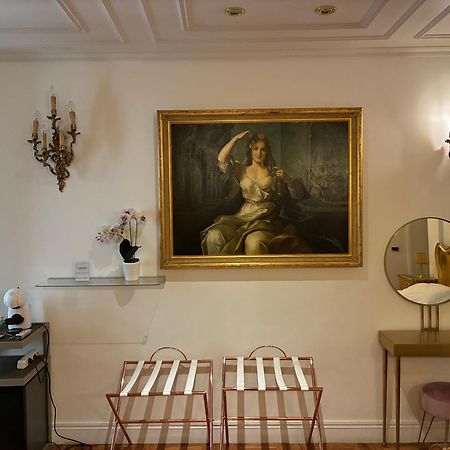 D.R.Rome Spanish Luxury Suites Bagian luar foto